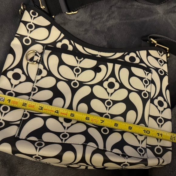 Black and Cream Patterned Women's Bag - Picture 8 of 8